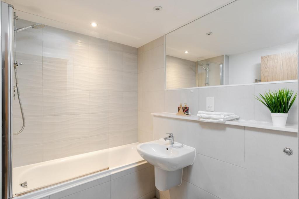 City Living Penthouse Apartment With Parking Manchester Exteriér fotografie